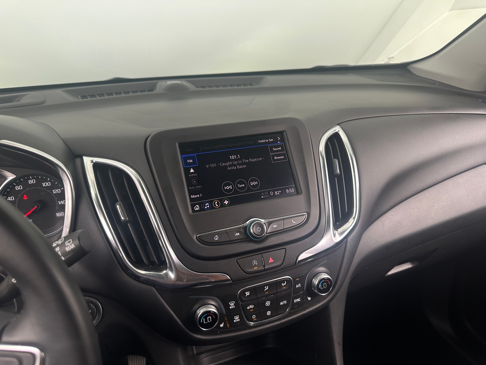 Thumbnail: 2024 Chevrolet Equinox - 4