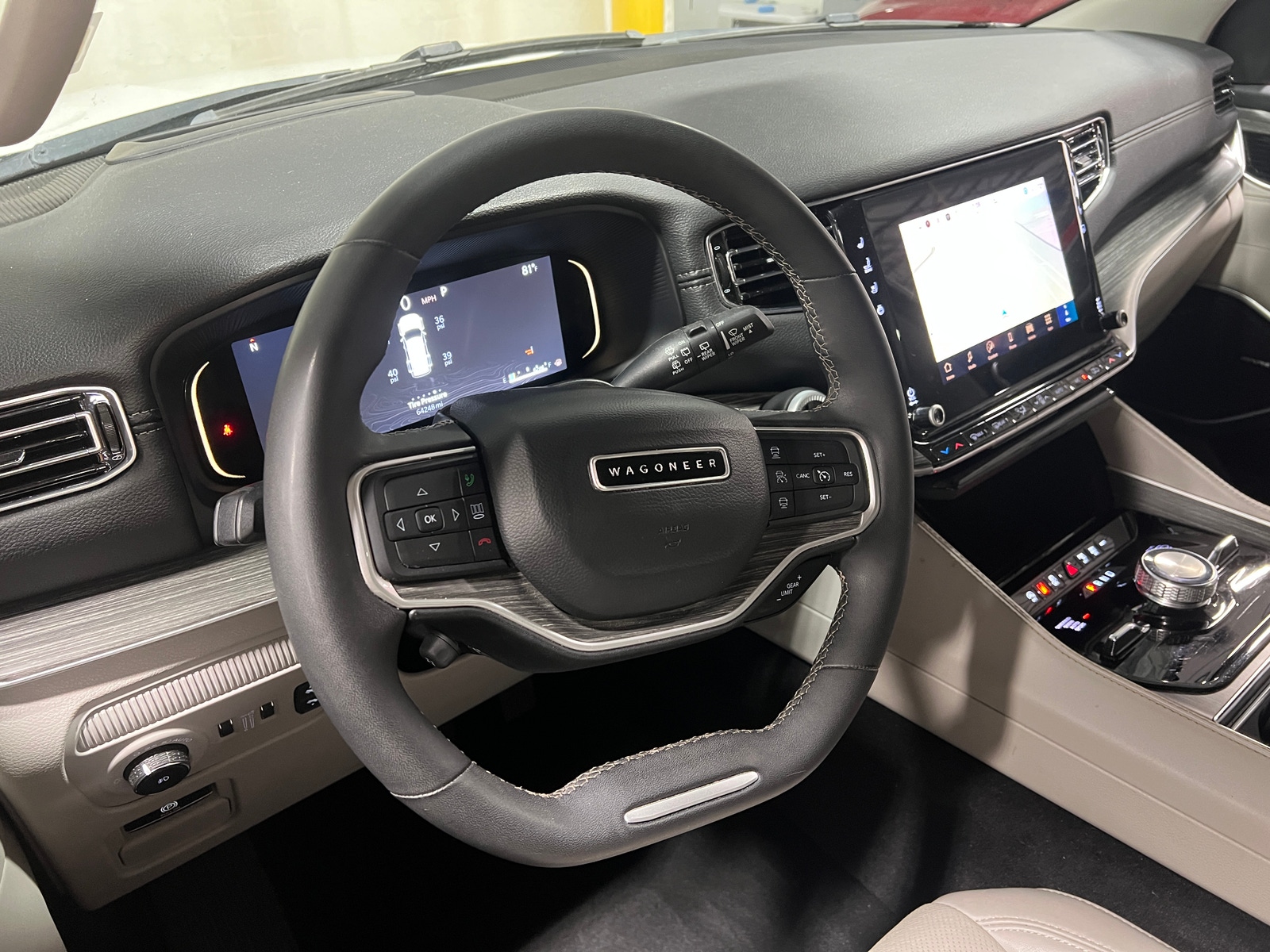 Thumbnail: 2024 Jeep Wagoneer - 4