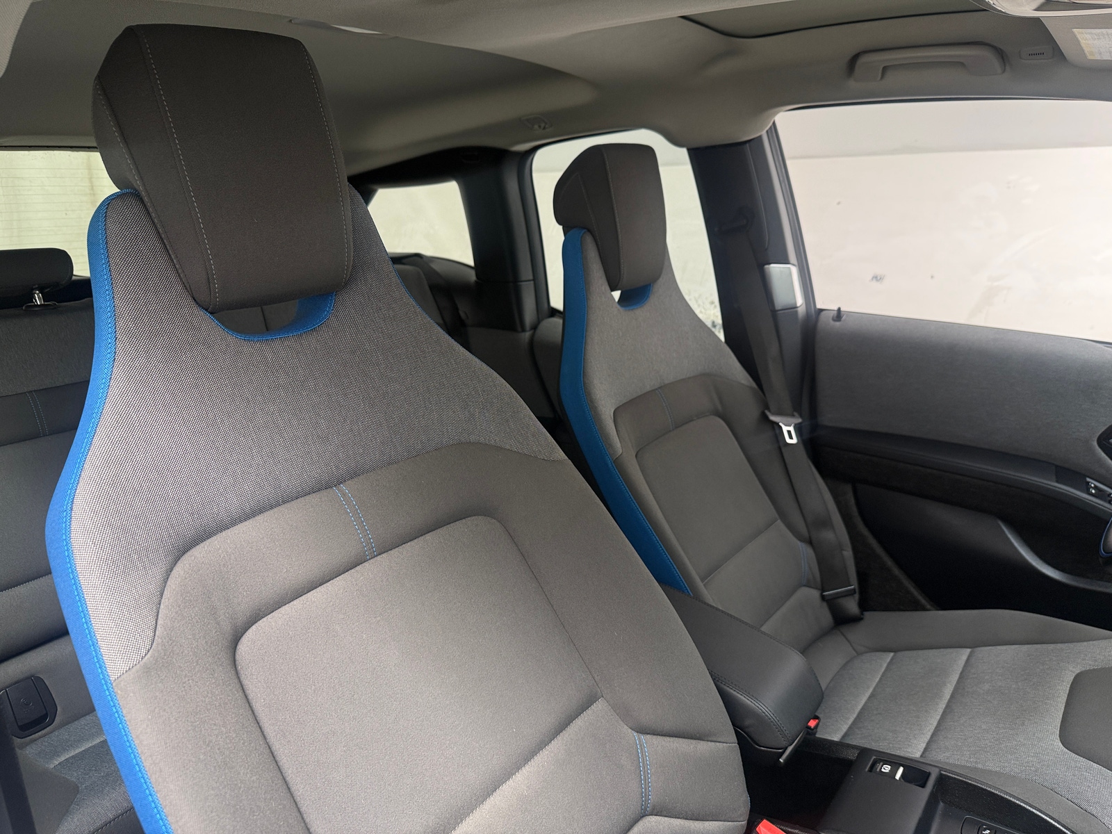 Thumbnail: 2019 BMW i3 - 2
