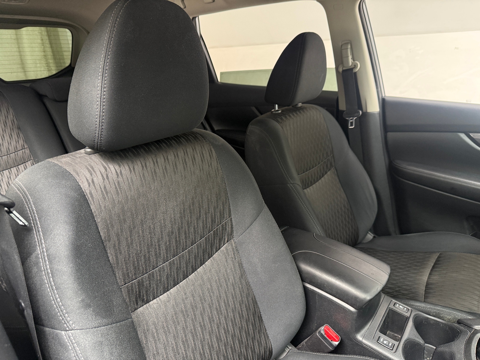 Thumbnail: 2019 Nissan Rogue - 2