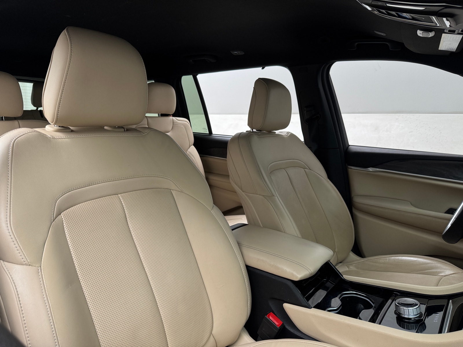 Thumbnail: 2023 Jeep Grand Cherokee L - 2