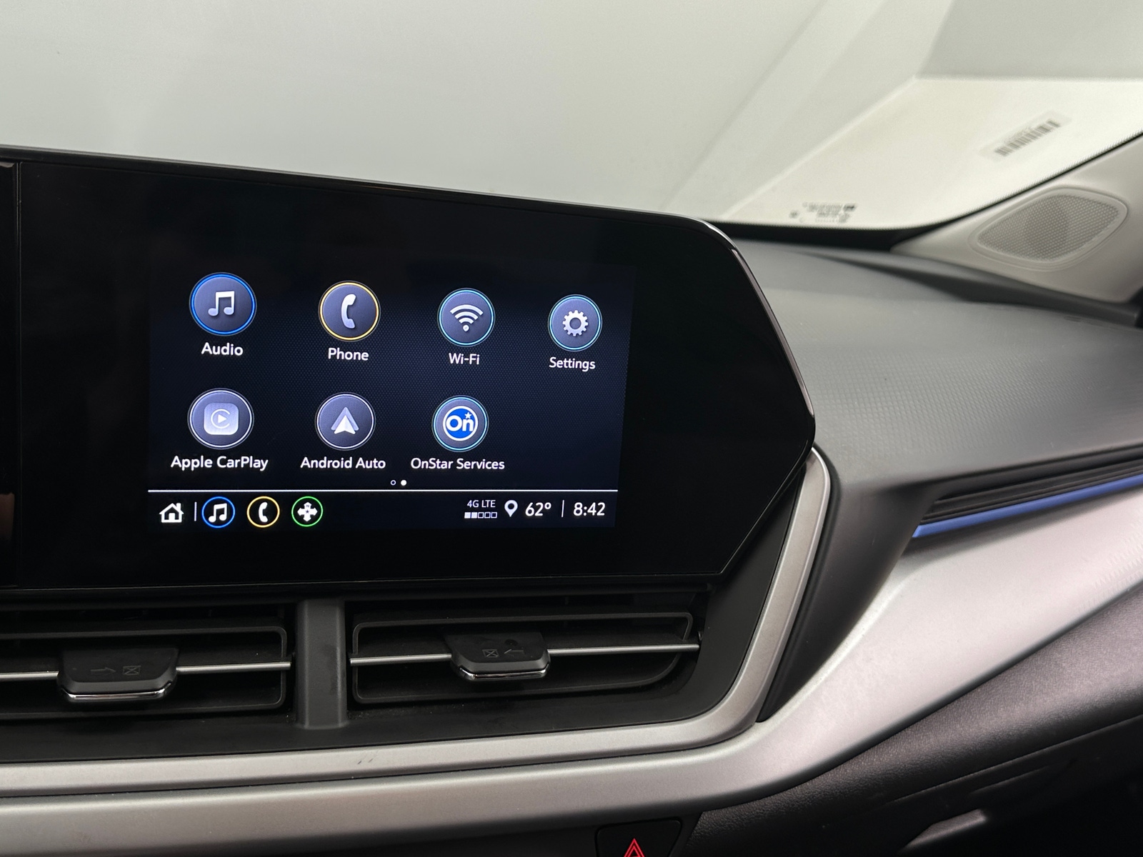 Thumbnail: 2025 Chevrolet Trax - 4