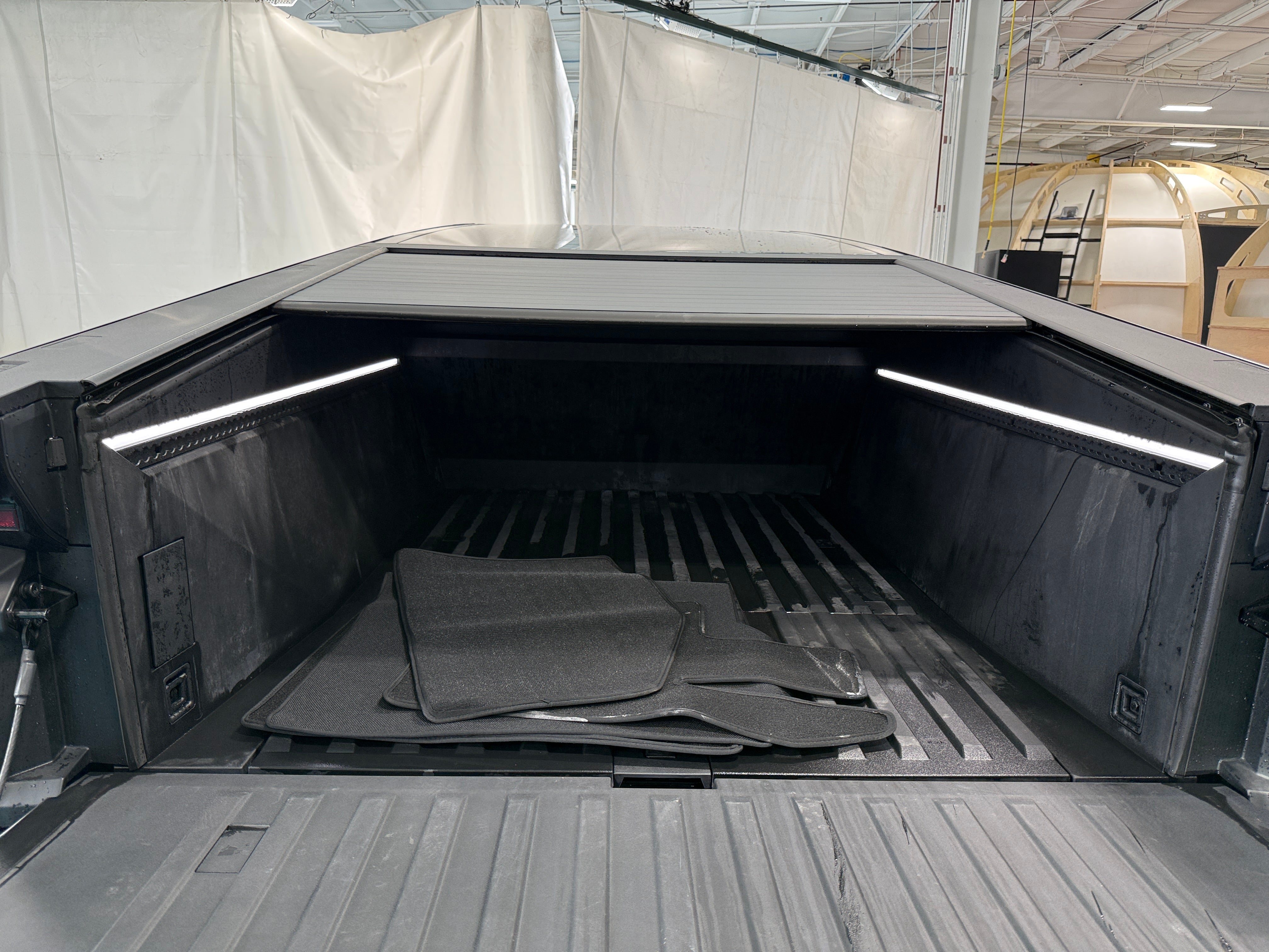 Used 2025 Tesla Cybertruck Base with VIN 7G2CEHED4SA065988 for sale in Auburn, WA