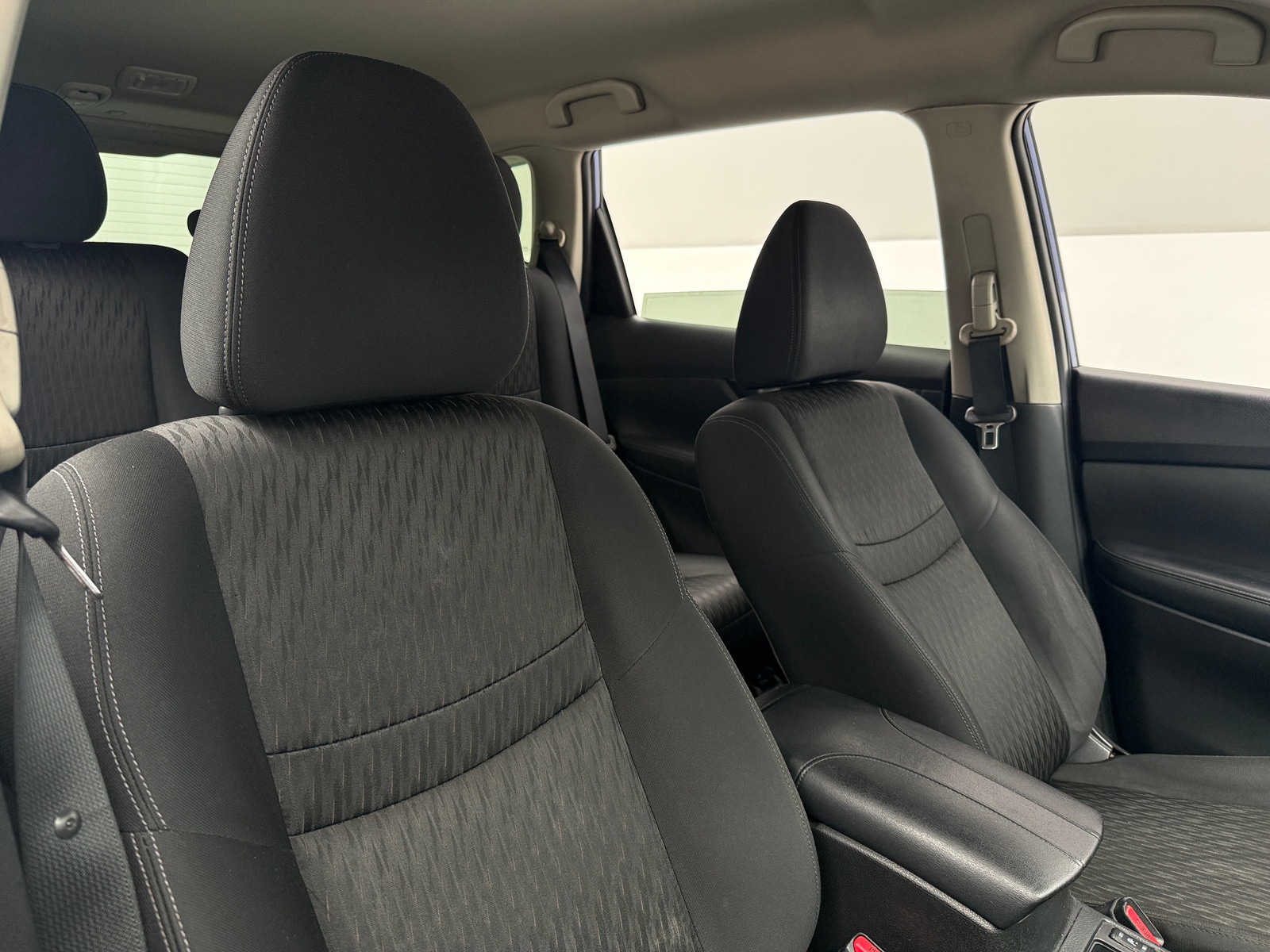 Thumbnail: 2018 Nissan Rogue - 2