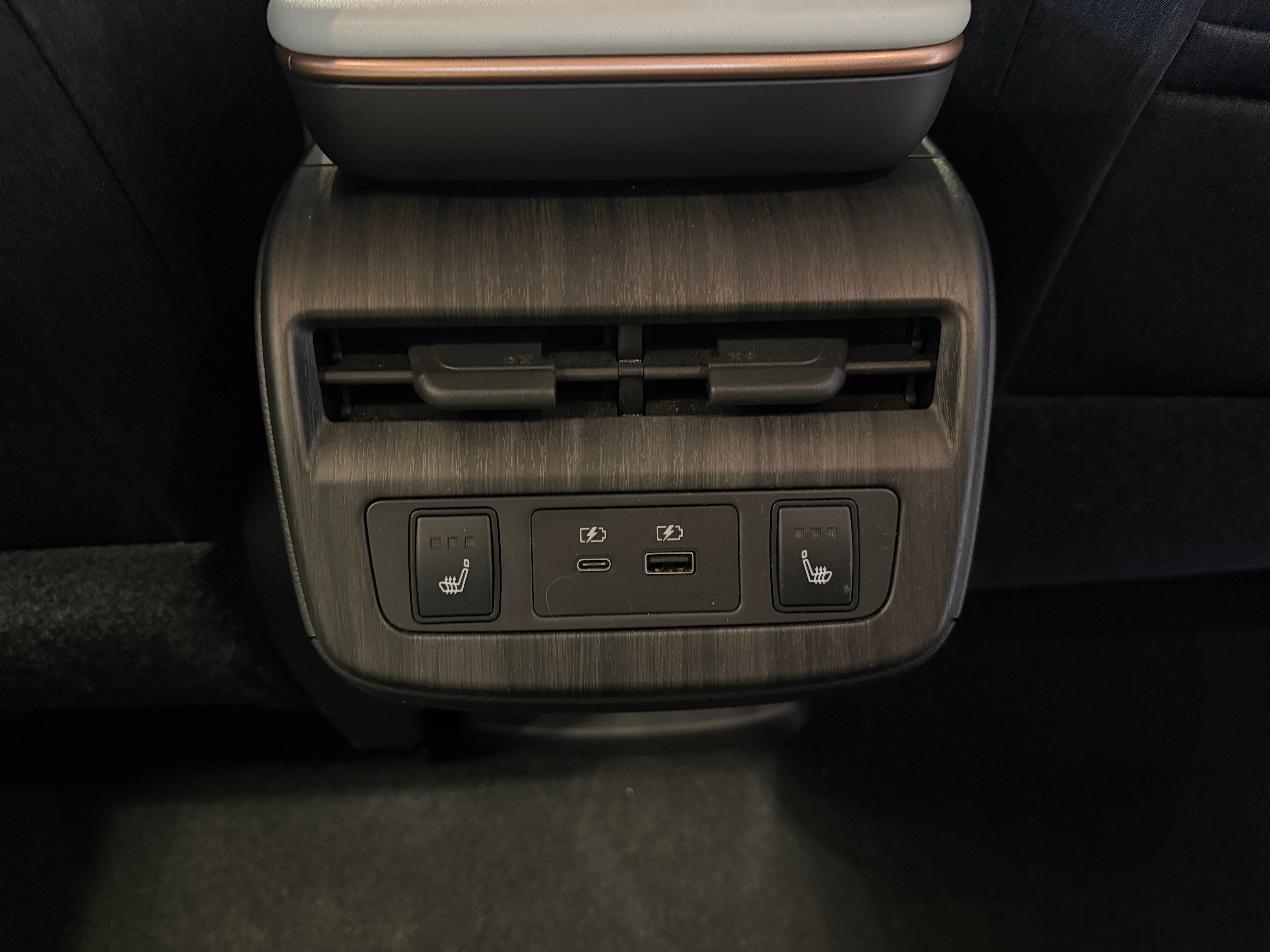 2024 Nissan ARIYA Engage