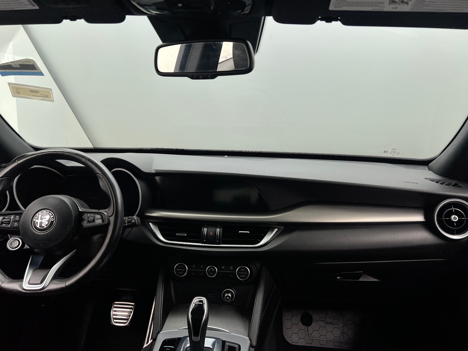 Thumbnail: 2024 Alfa Romeo Stelvio - 2