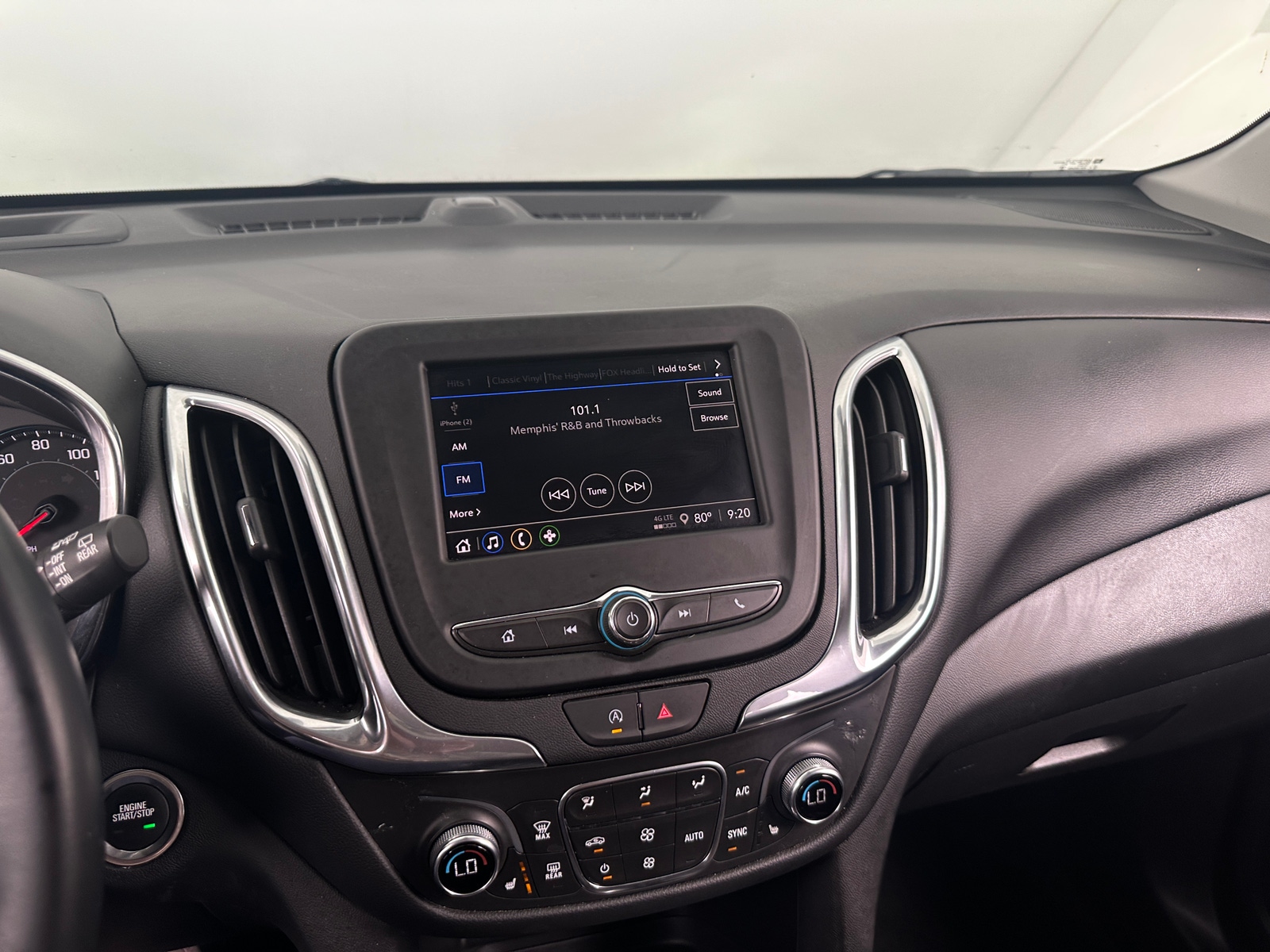 Thumbnail: 2024 Chevrolet Equinox - 4