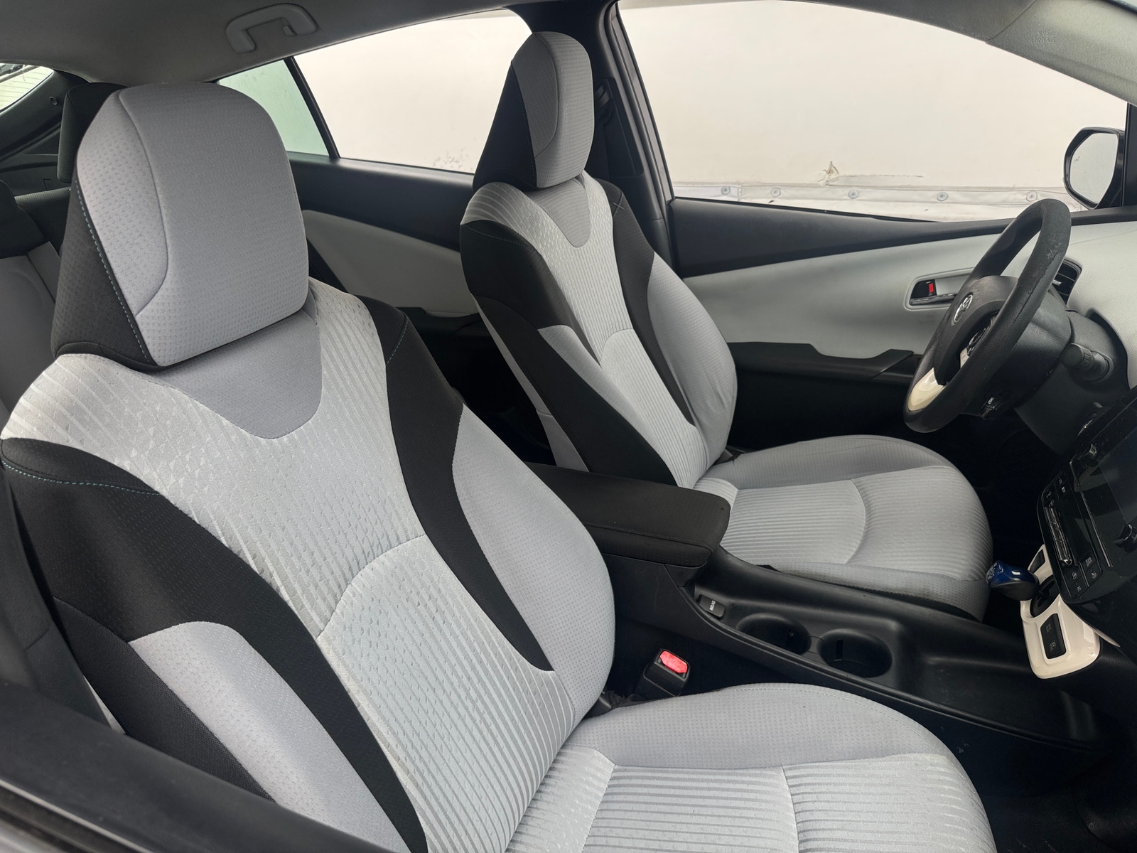 Thumbnail: 2018 Toyota Prius - 2