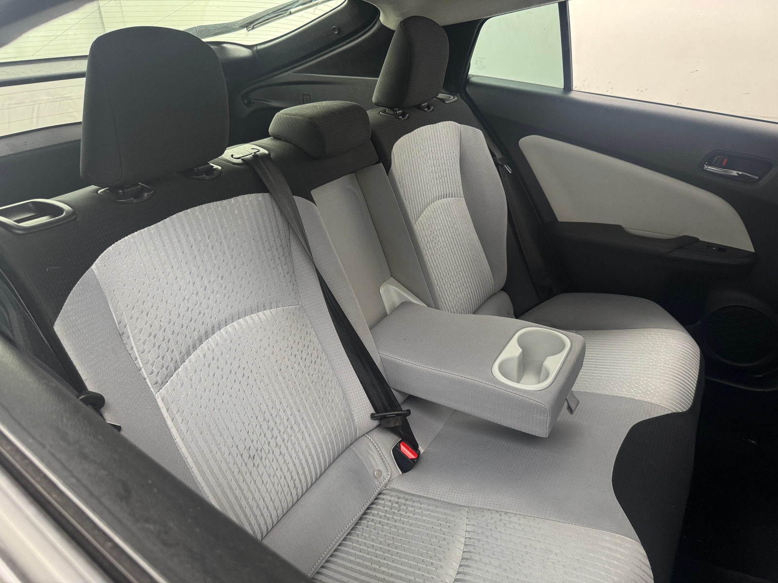 Thumbnail: 2018 Toyota Prius - 6
