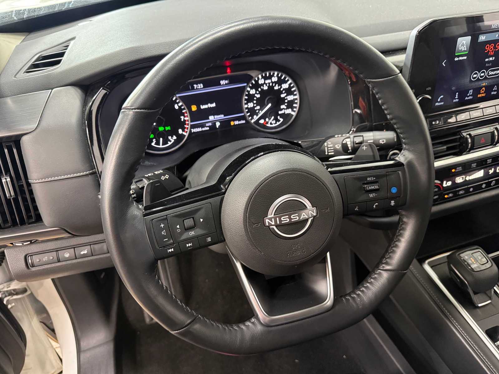 Thumbnail: 2022 Nissan Pathfinder - 4