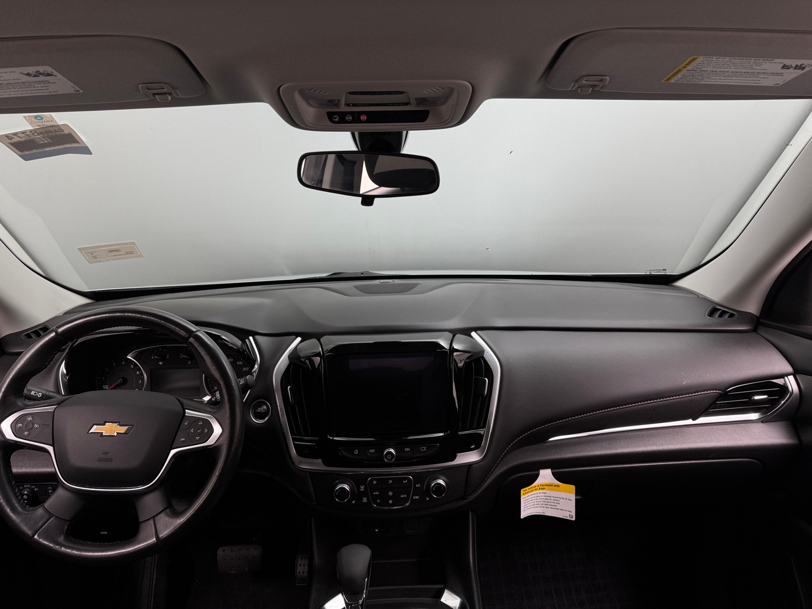 Thumbnail: 2021 Chevrolet Traverse - 3