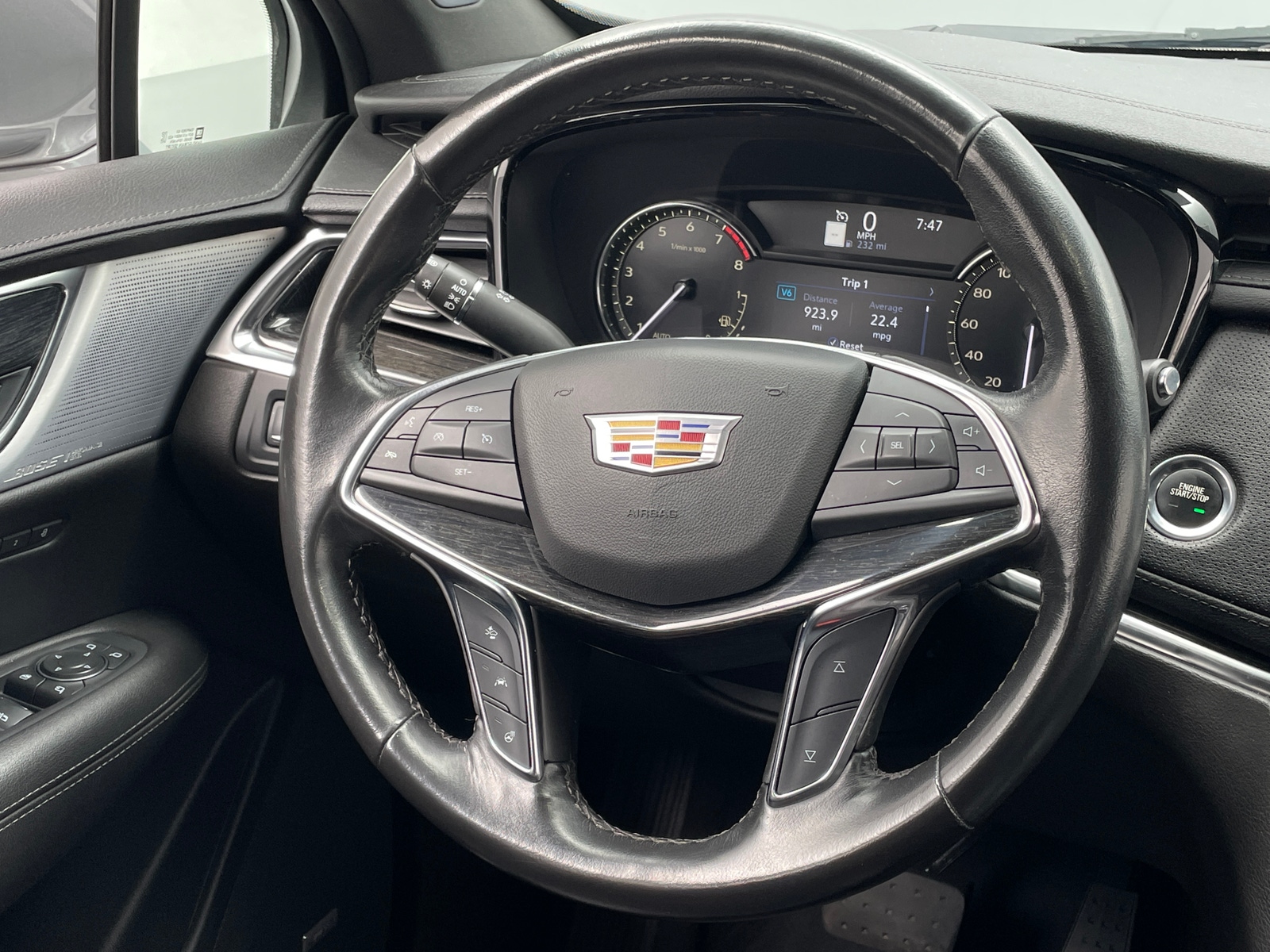 Thumbnail: 2023 Cadillac XT5 - 4