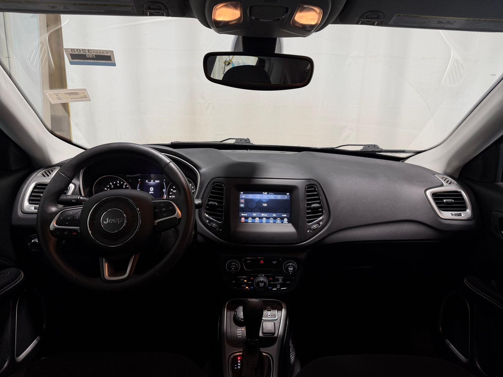 Thumbnail: 2019 Jeep Compass - 3