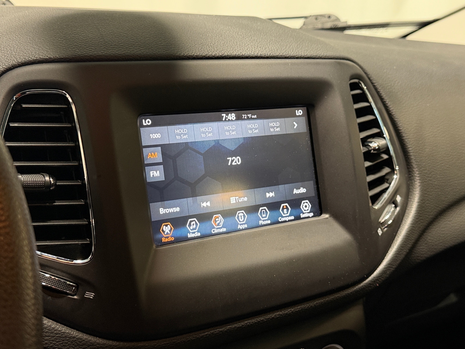 Thumbnail: 2019 Jeep Compass - 4