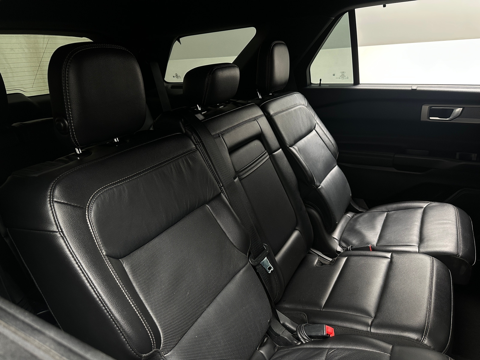 Thumbnail: 2020 Ford Explorer - 5