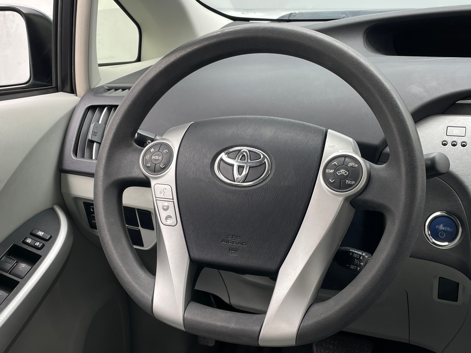 Thumbnail: 2014 Toyota Prius - 5
