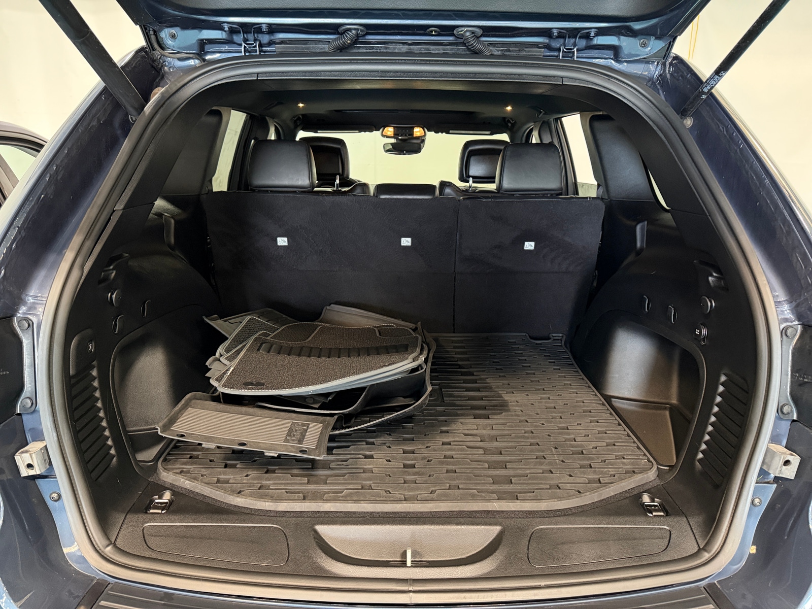 Thumbnail: 2021 Jeep Grand Cherokee - 6