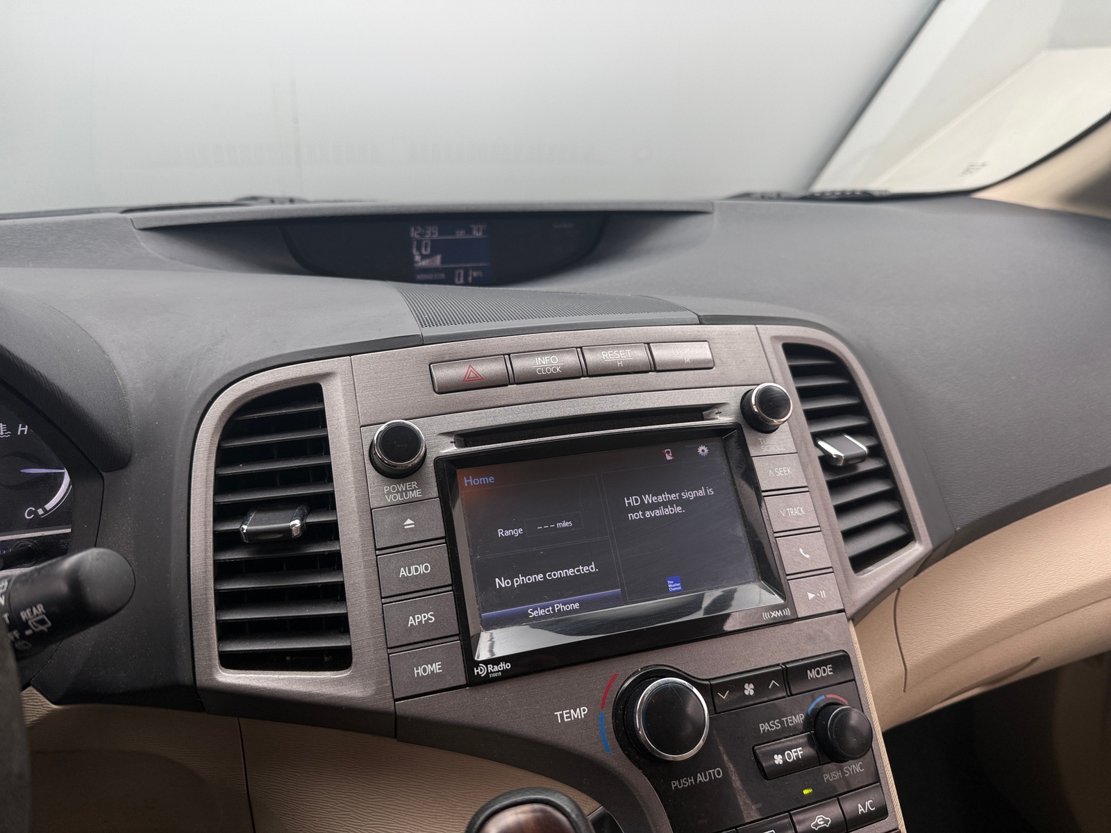 Thumbnail: 2015 Toyota Venza - 4