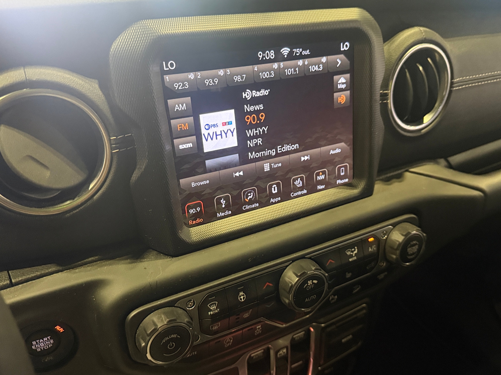 Thumbnail: 2018 Jeep Wrangler - 3
