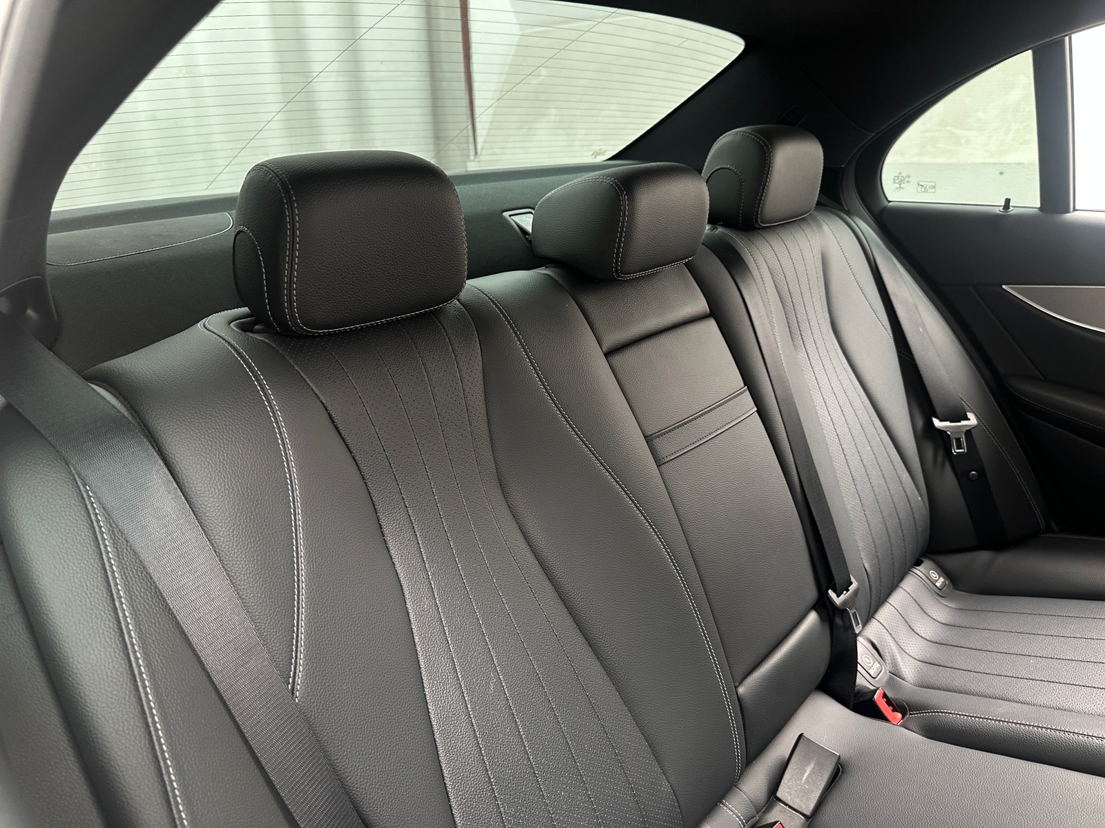 Thumbnail: 2020 Mercedes-Benz E-Class - 5
