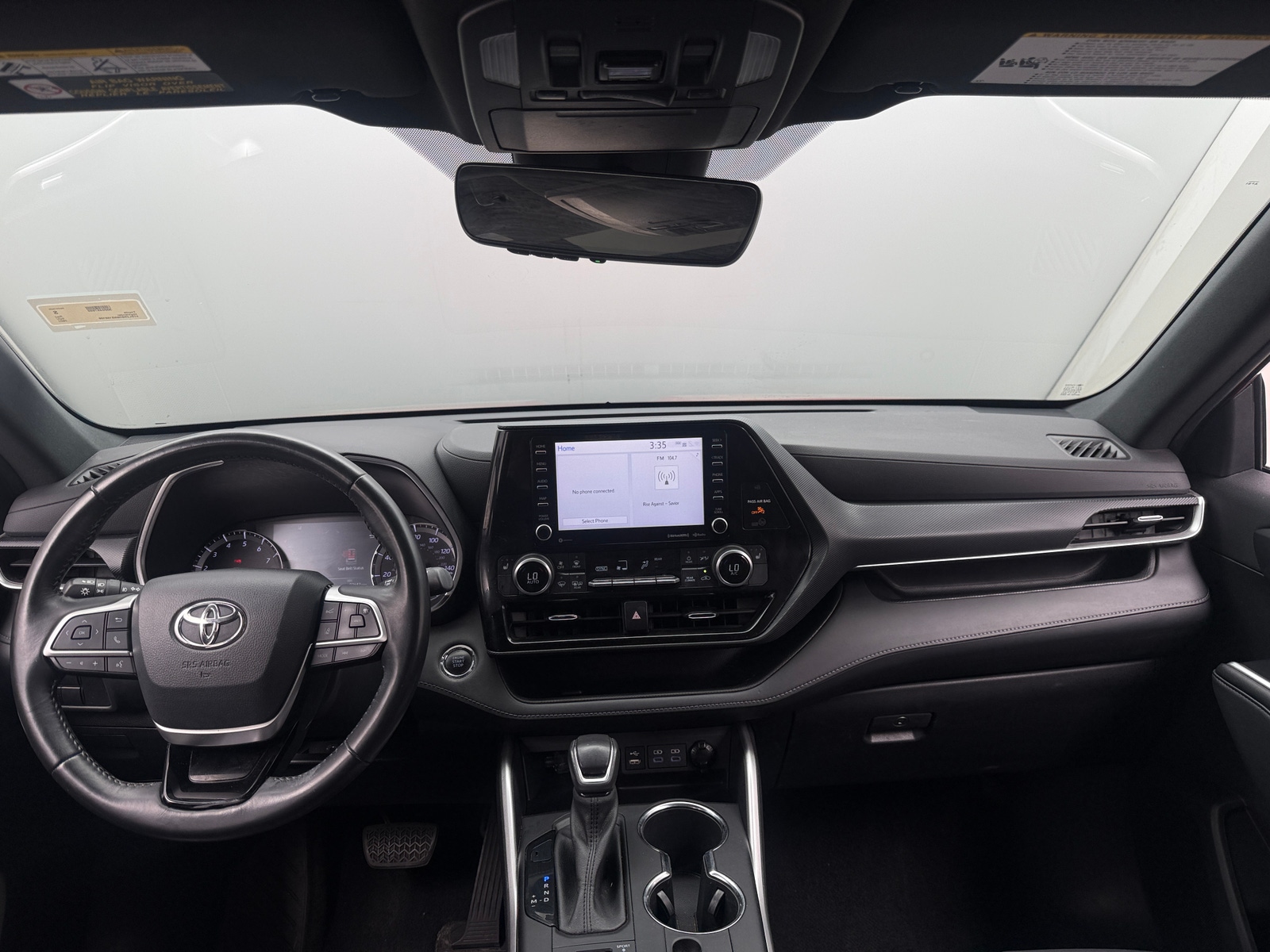 Thumbnail: 2022 Toyota Highlander - 3