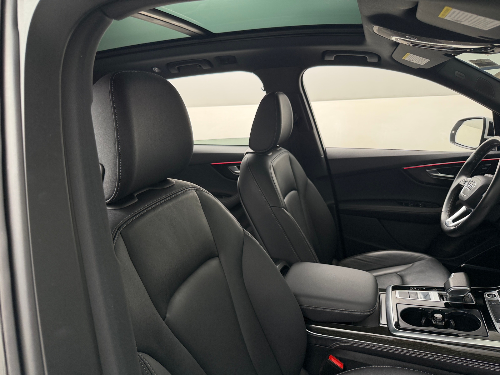 Thumbnail: 2025 Audi Q7 - 2