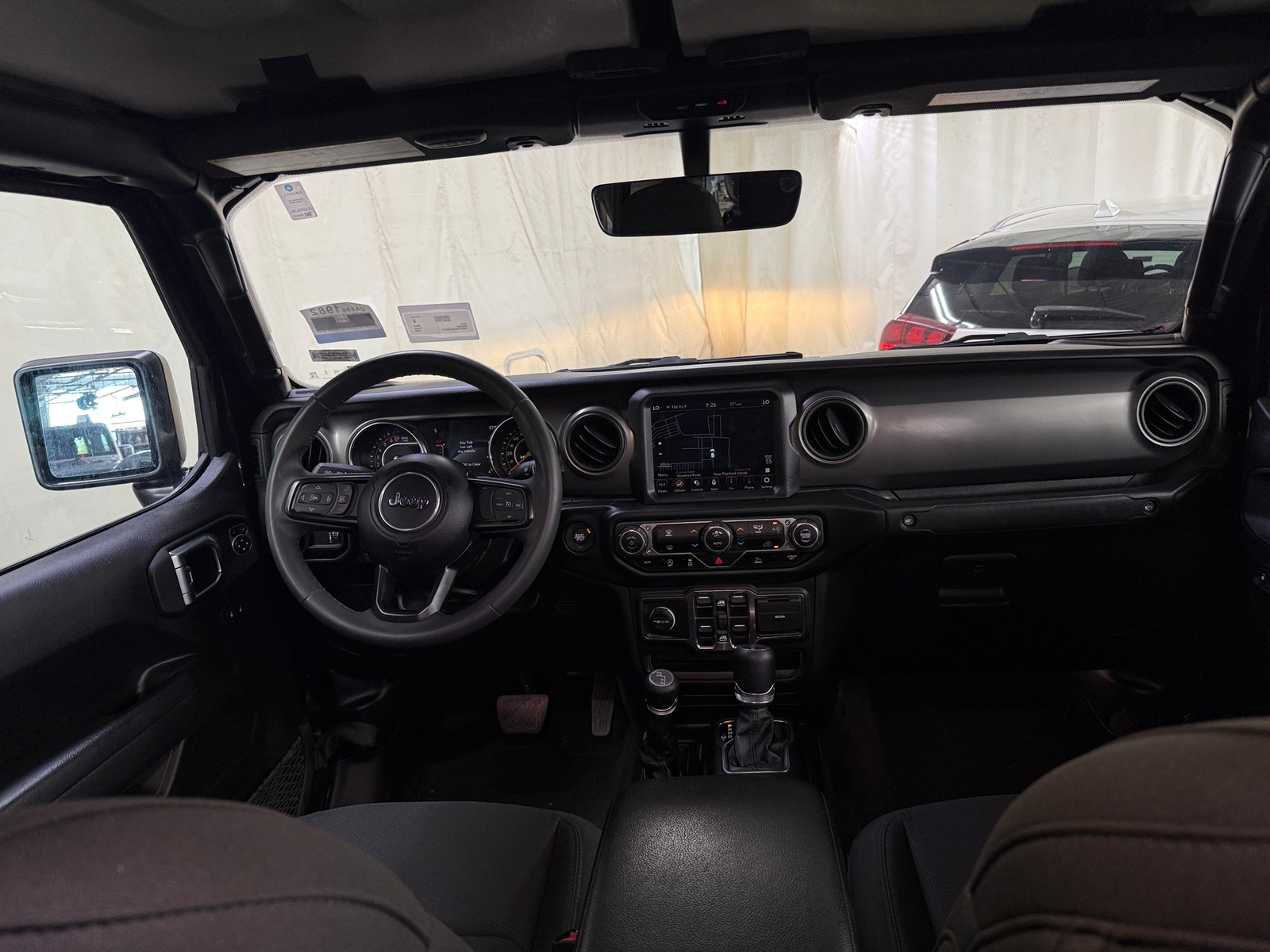 Thumbnail: 2023 Jeep Gladiator - 3