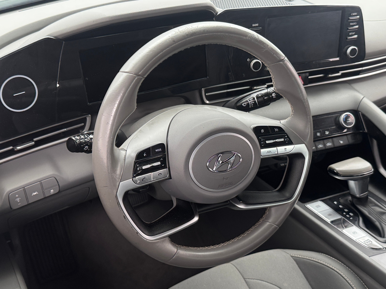 Thumbnail: 2022 Hyundai Elantra - 5