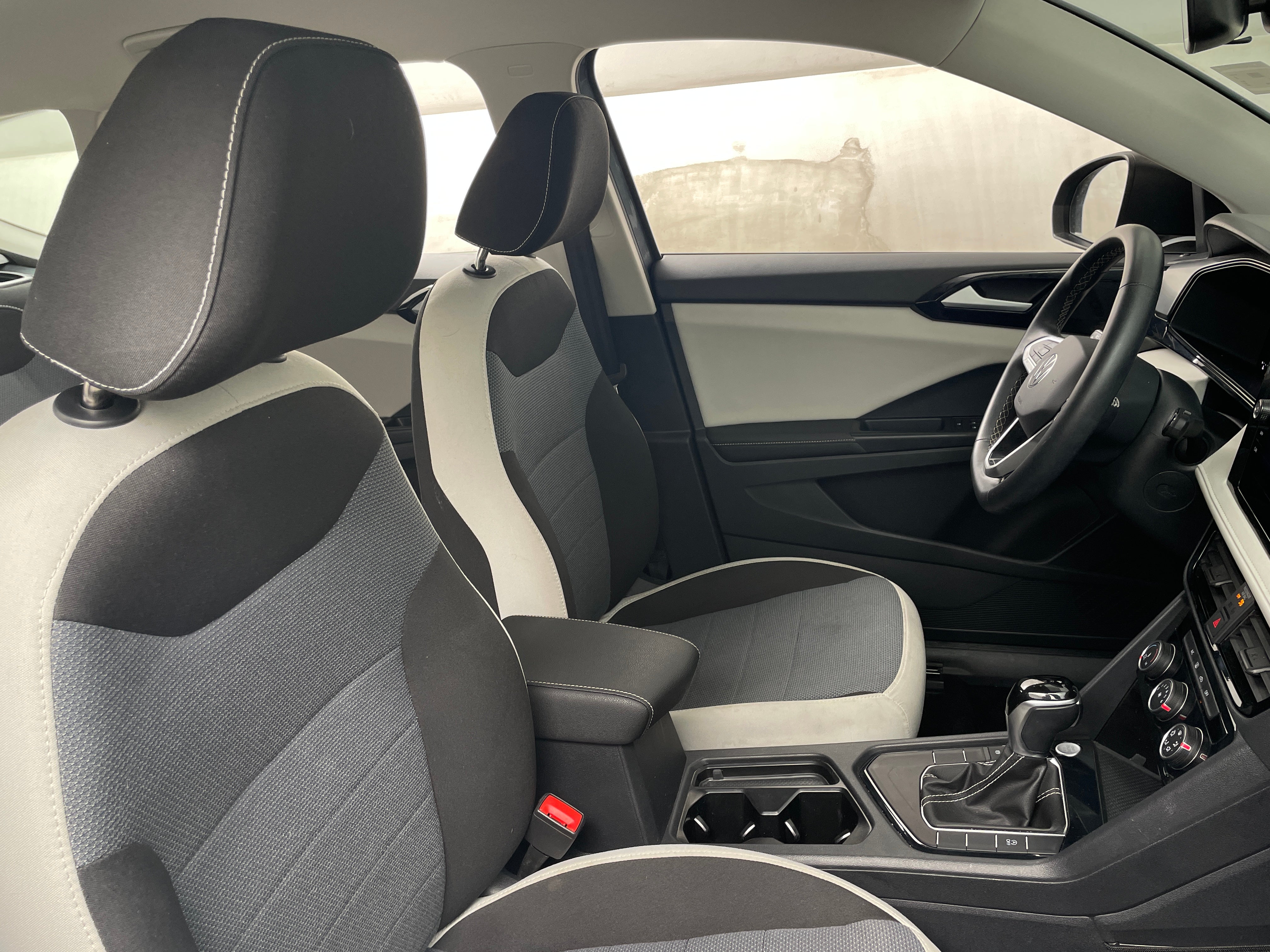 2025 Volkswagen Taos