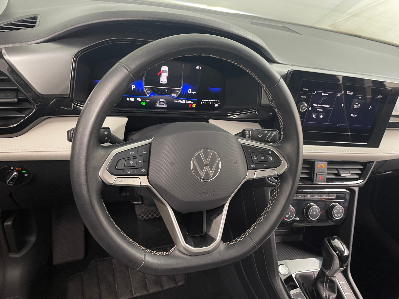 Thumbnail: 2025 Volkswagen Taos - 5