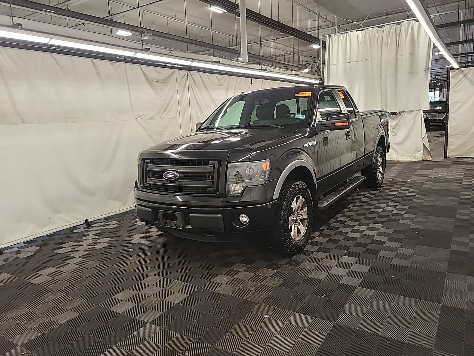 2014 Ford F-150 4WD Supercab 145" FX4