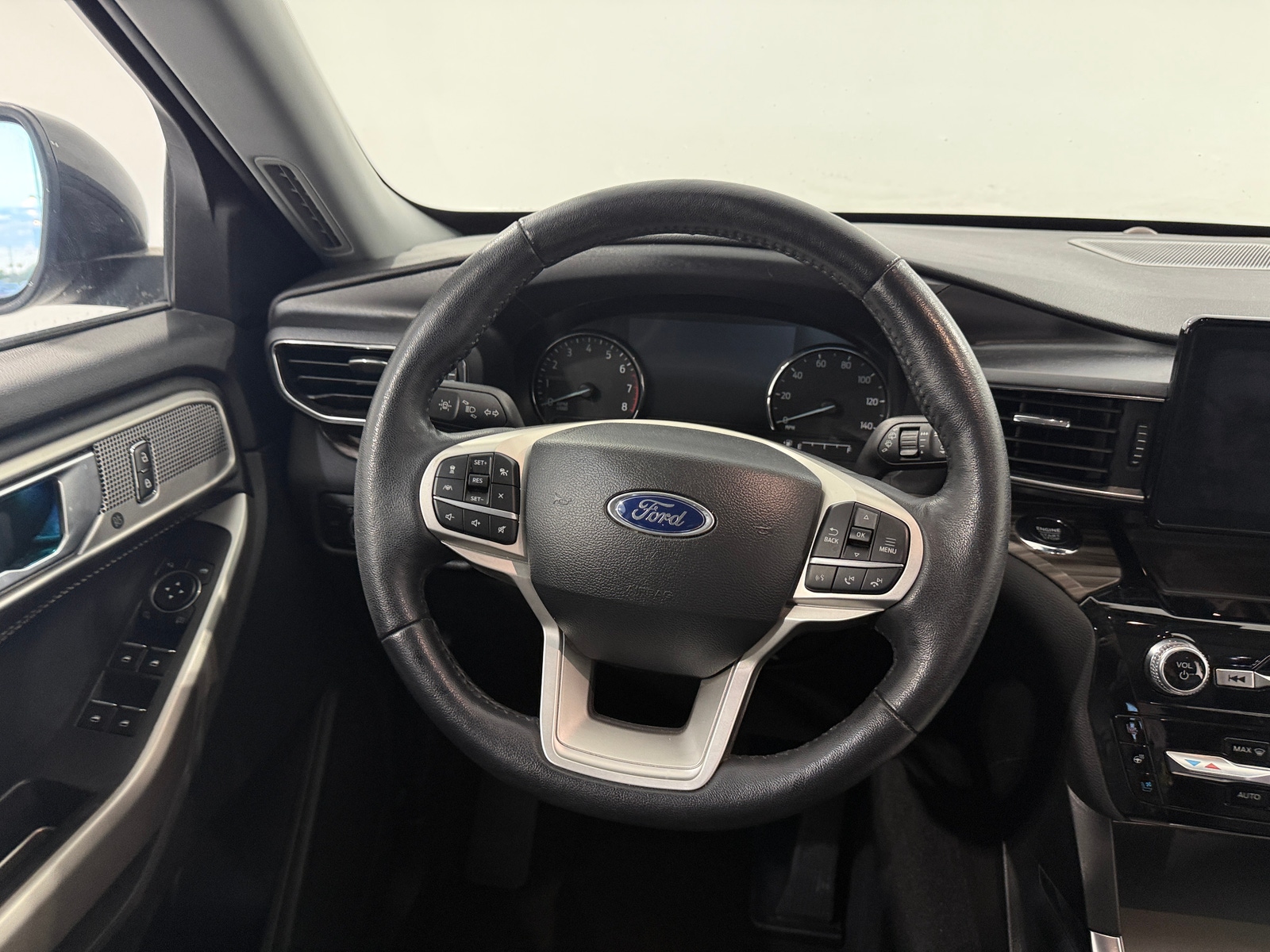 Thumbnail: 2023 Ford Explorer - 4