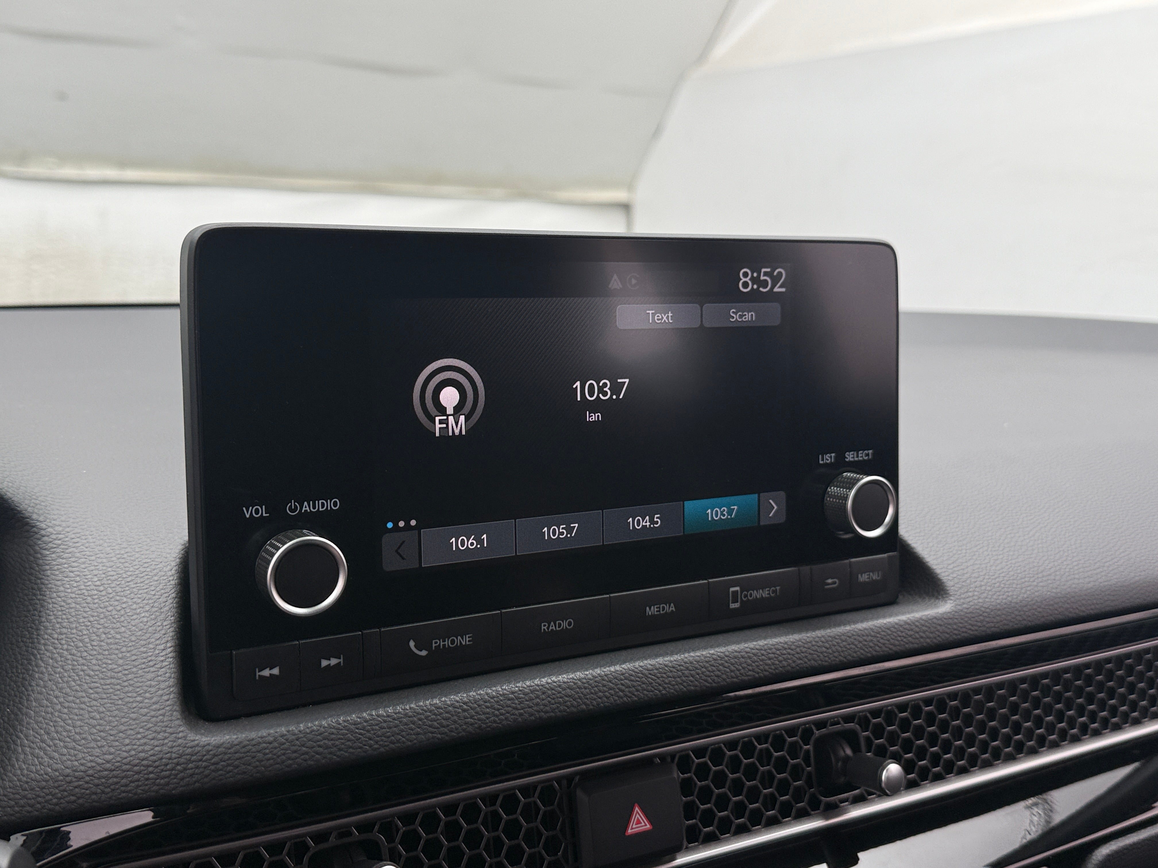 2026 Honda Civic Hatchback Sport - Photo 11