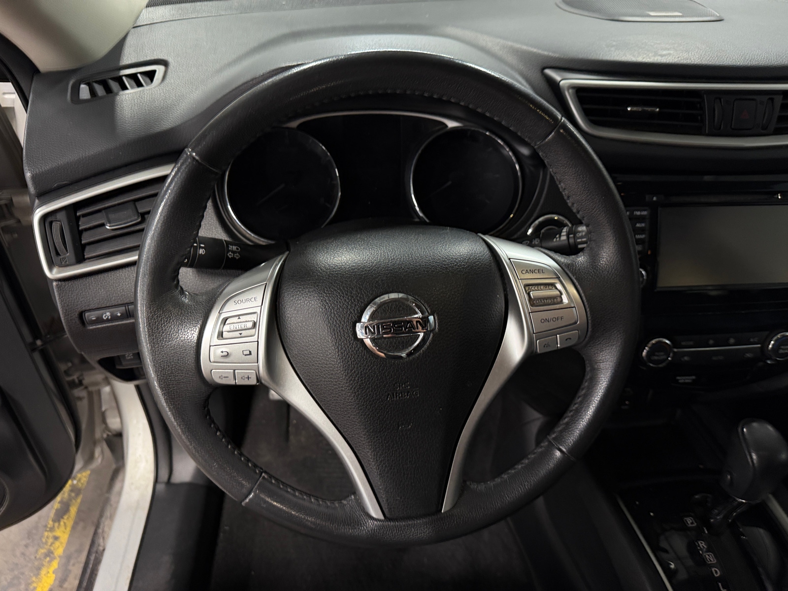 Thumbnail: 2016 Nissan Rogue - 4