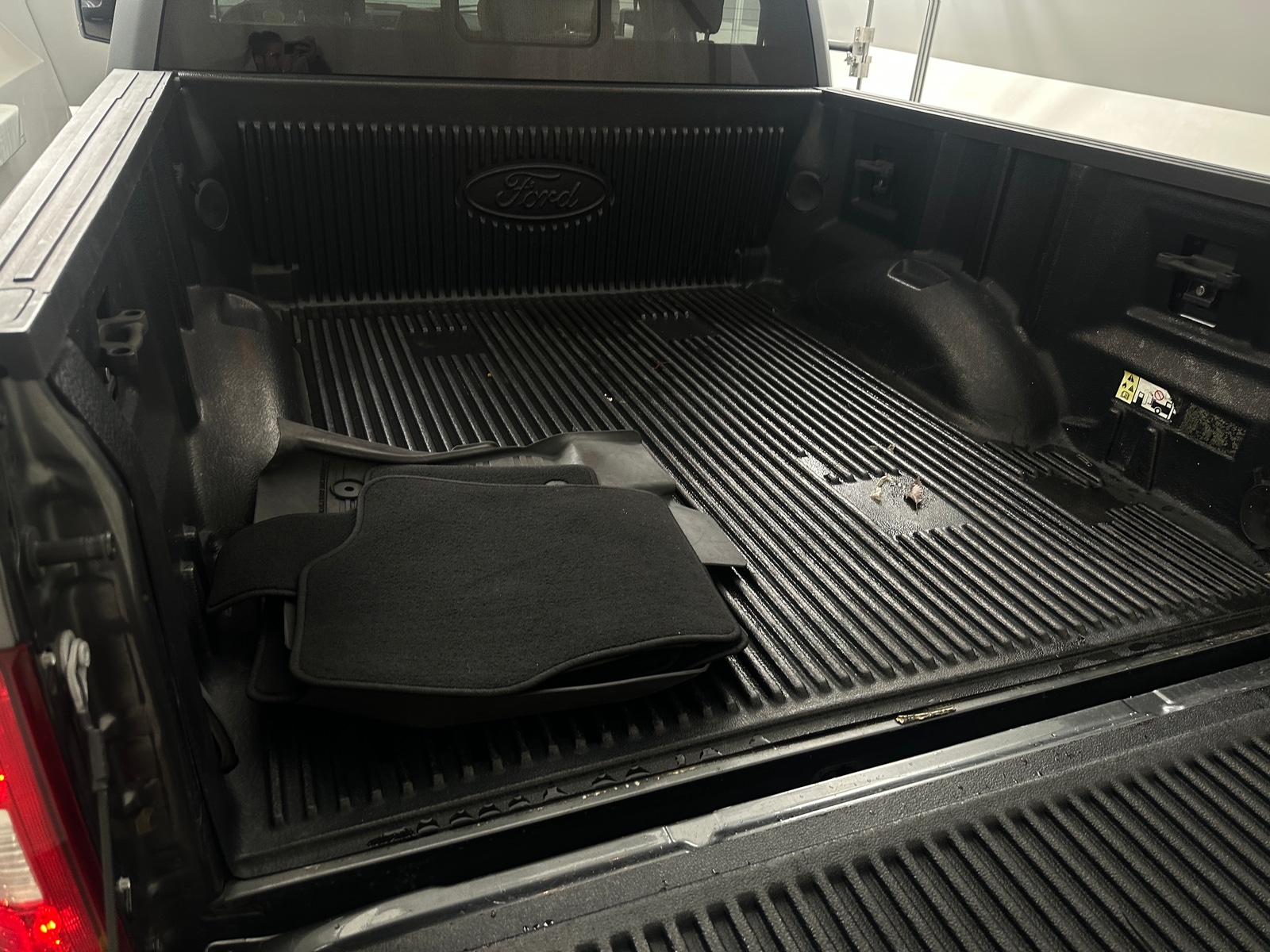 Thumbnail: 2019 Ford Econoline - 7