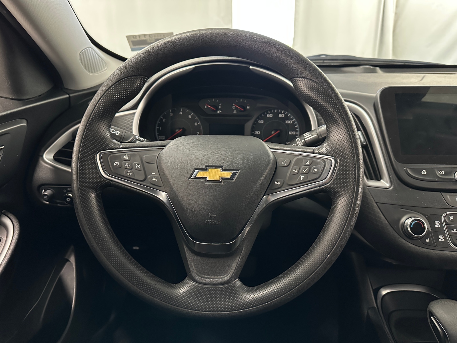 Thumbnail: 2024 Chevrolet Malibu - 5