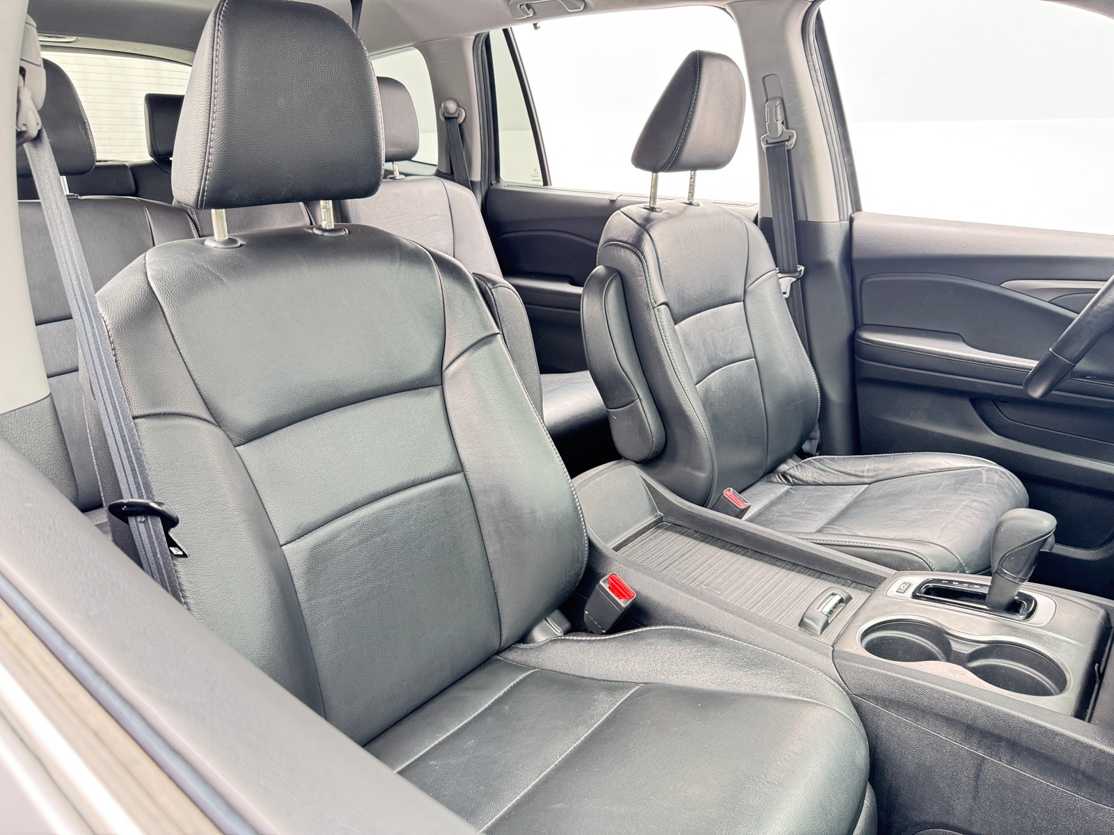 Thumbnail: 2019 Honda Pilot - 2