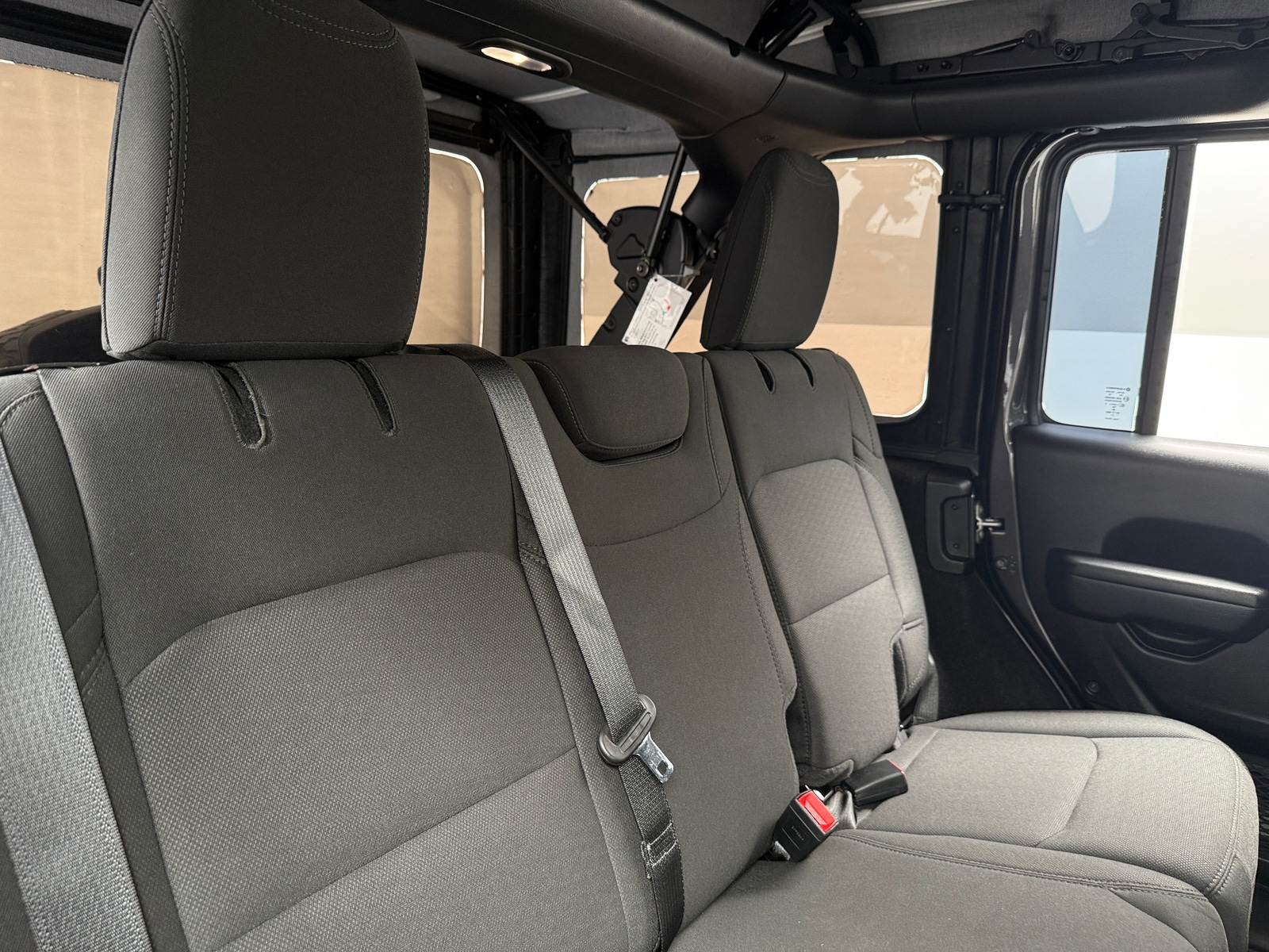Thumbnail: 2022 Jeep Wrangler - 6