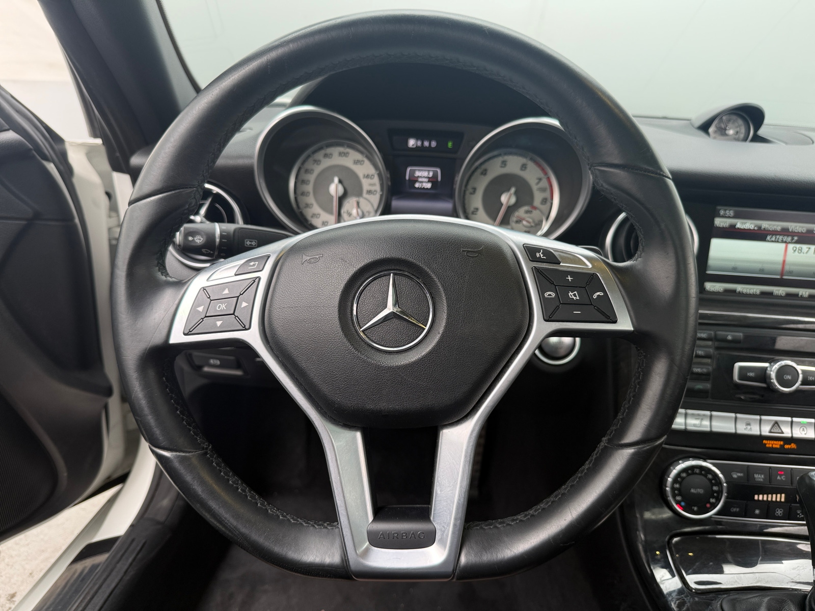 Thumbnail: 2016 Mercedes-Benz SLK - 4