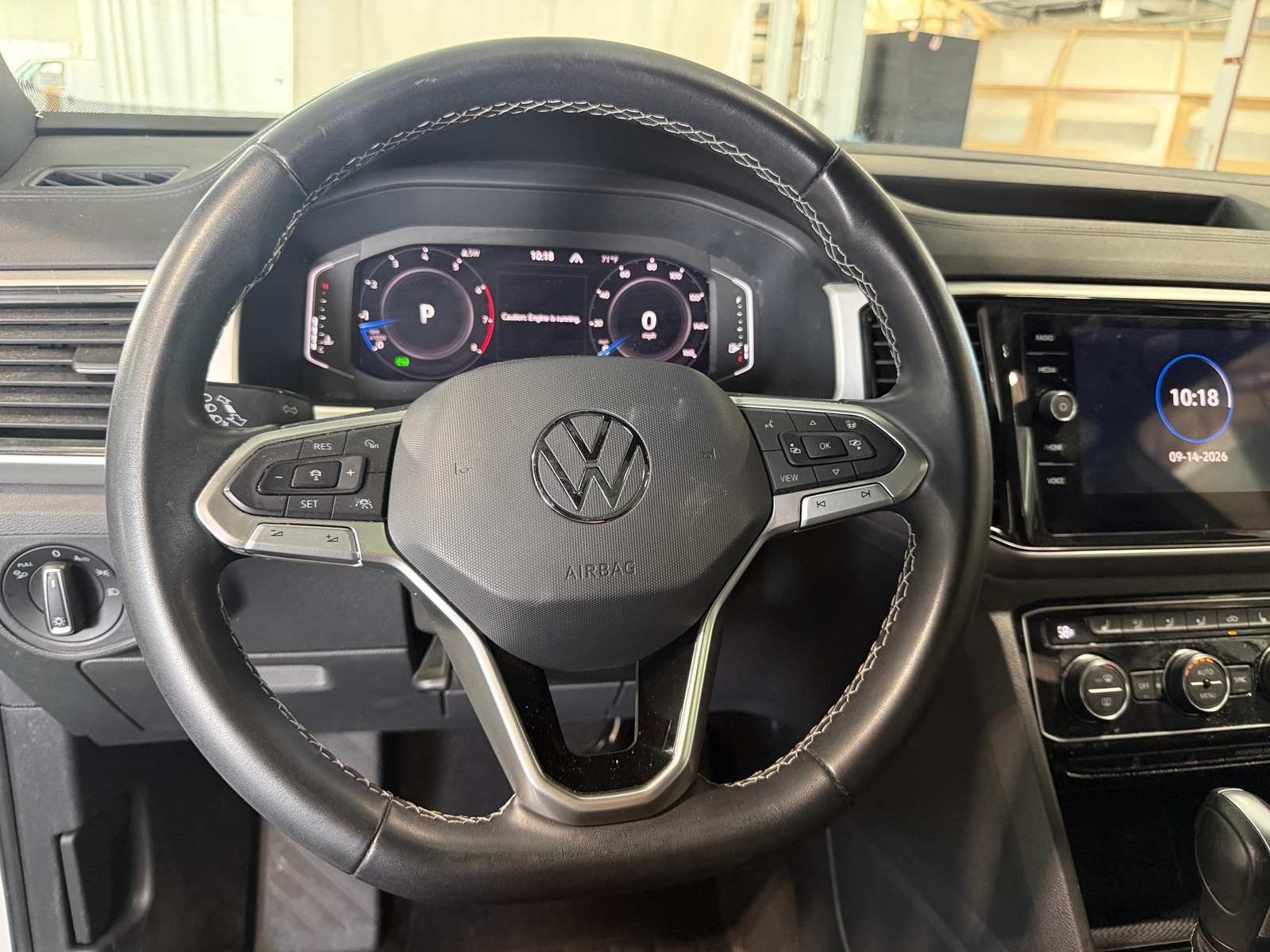 Thumbnail: 2023 Volkswagen Atlas - 4