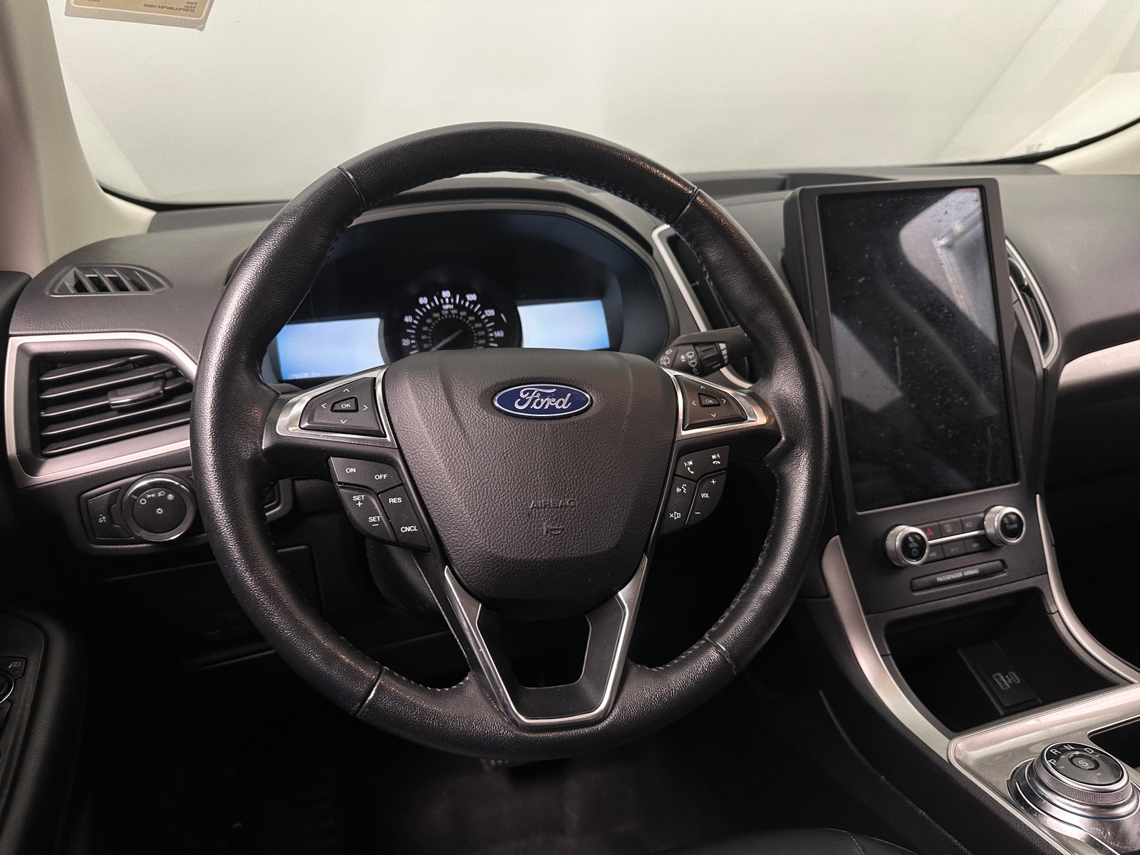 Thumbnail: 2023 Ford Edge - 4
