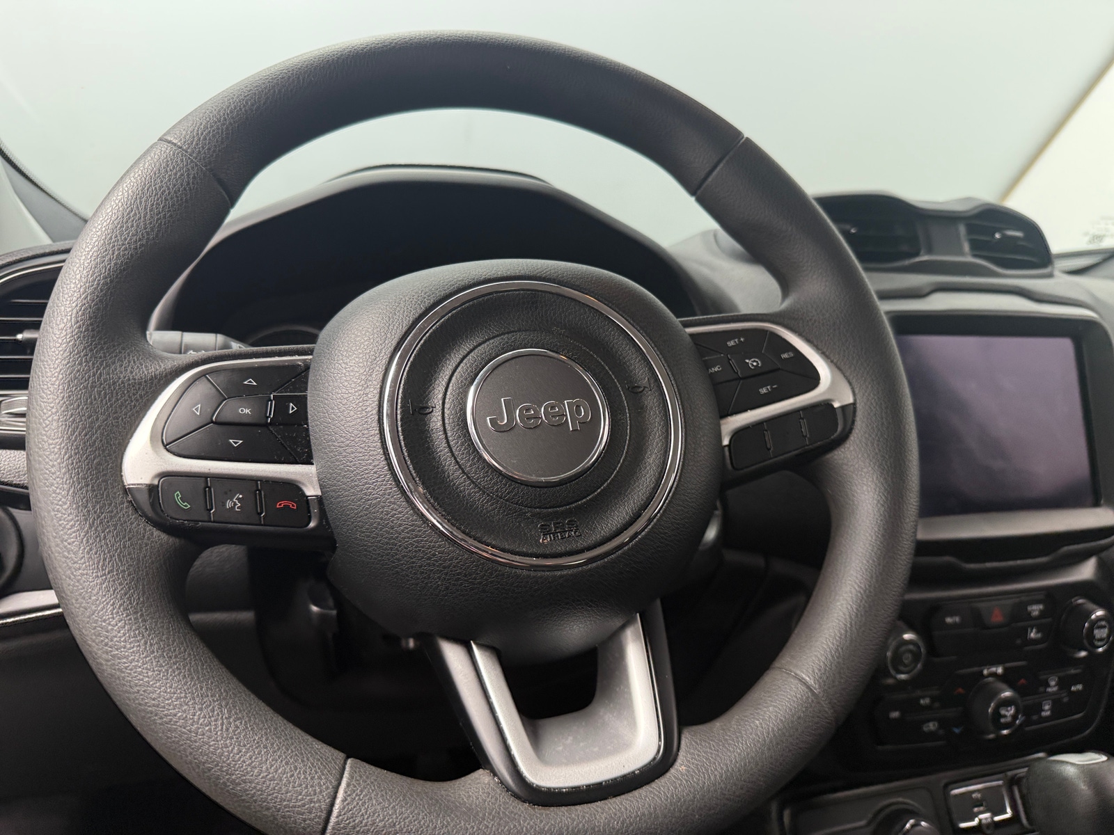 Thumbnail: 2023 Jeep Renegade - 5