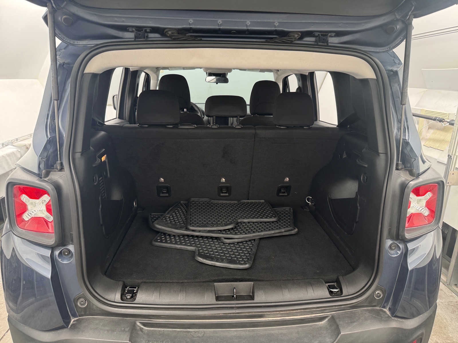 Thumbnail: 2023 Jeep Renegade - 7
