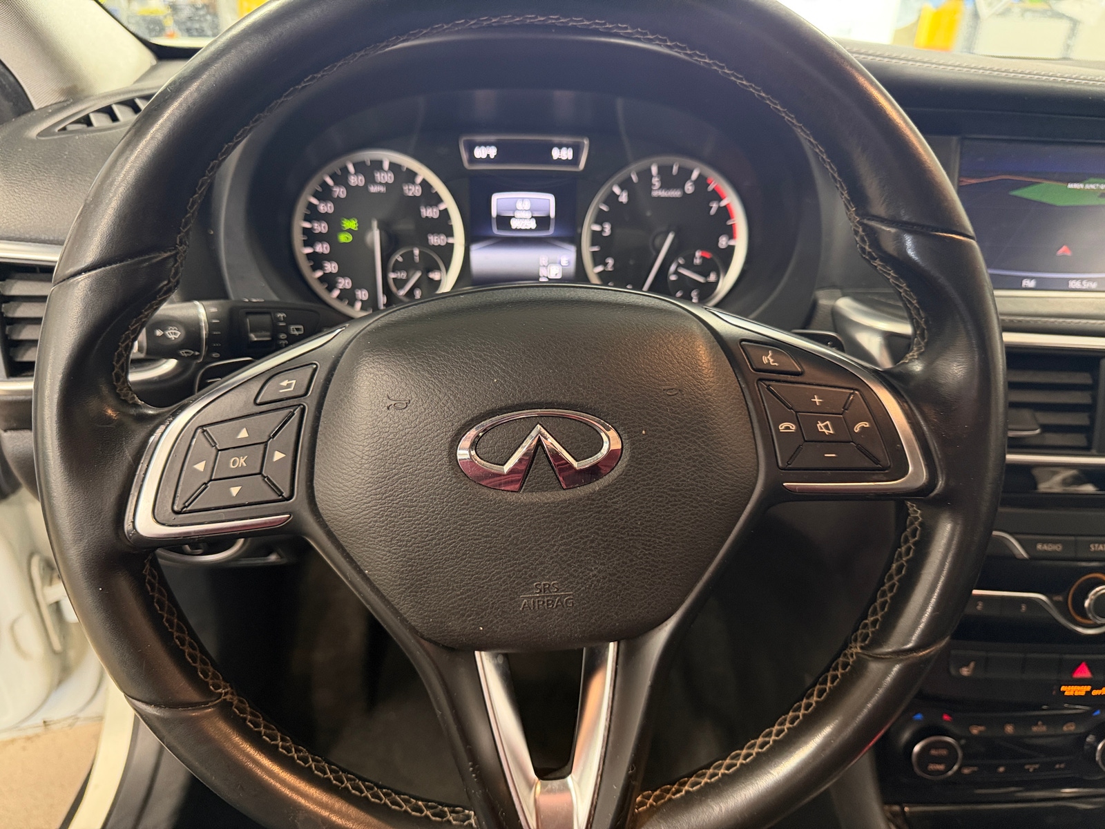 Thumbnail: 2019 INFINITI QX30 - 4