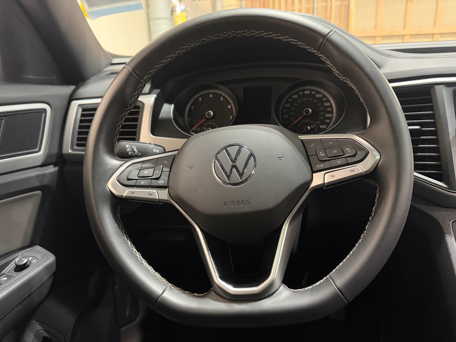 Thumbnail: 2021 Volkswagen Atlas - 4