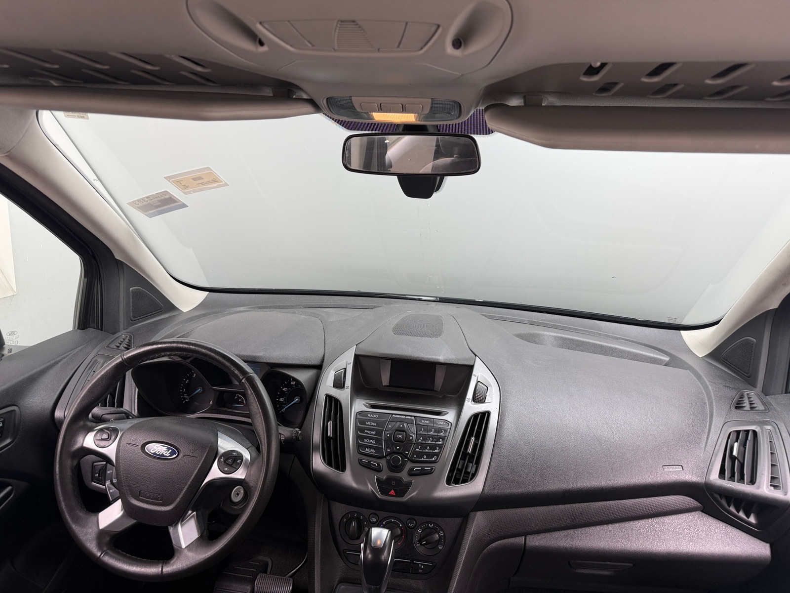 Thumbnail: 2018 Ford Transit Series - 3