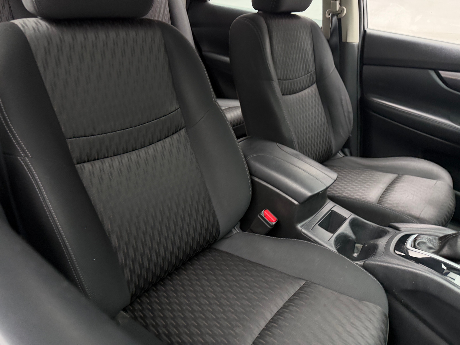 Thumbnail: 2018 Nissan Rogue - 2
