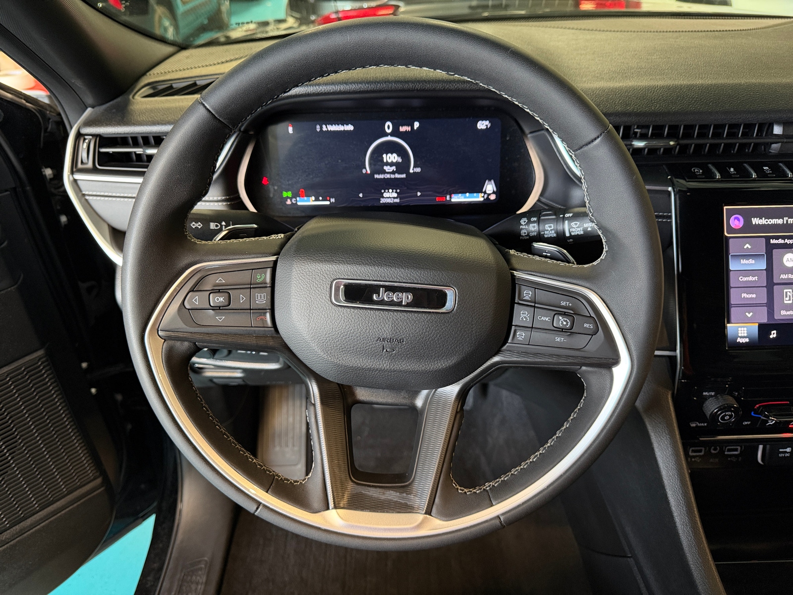Thumbnail: 2024 Jeep Grand Cherokee L - 5