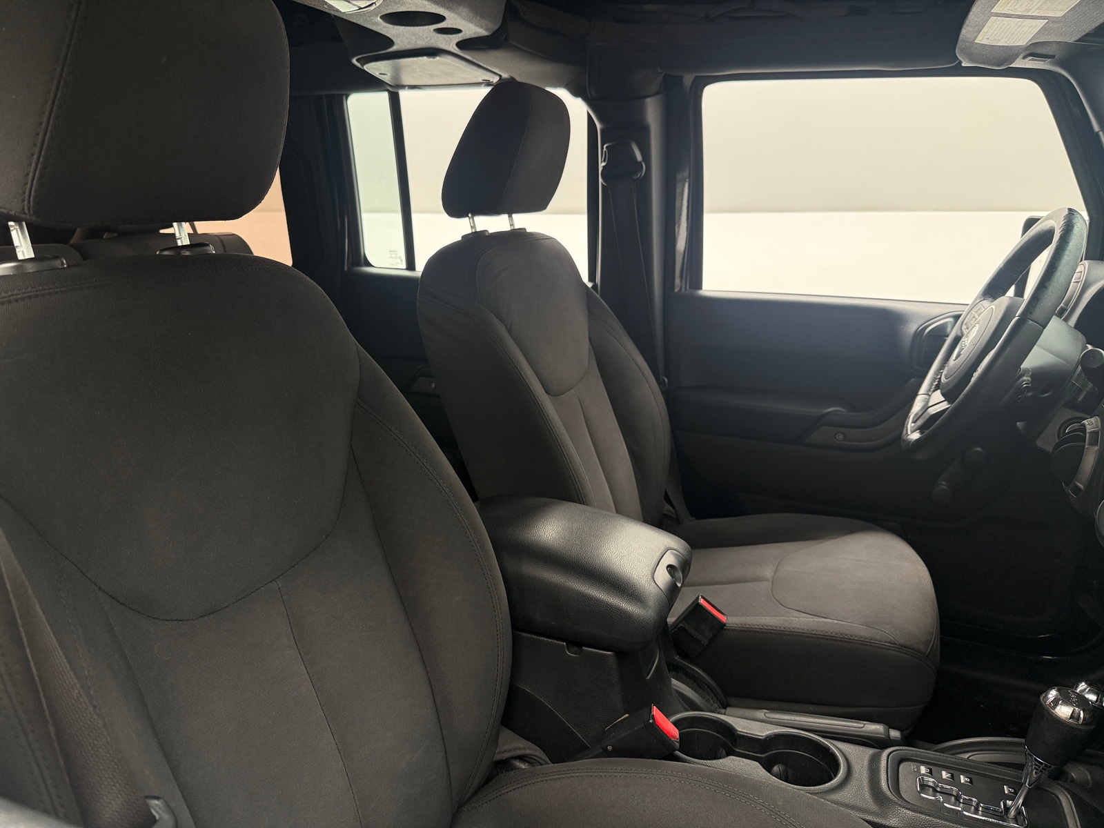 Thumbnail: 2016 Jeep Wrangler - 2