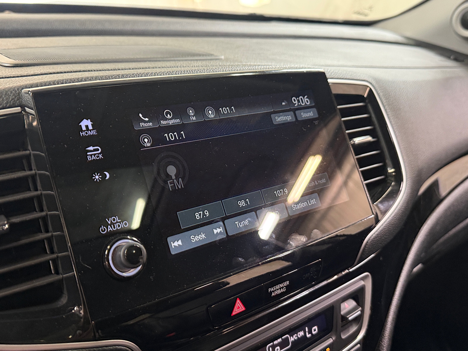 Thumbnail: 2019 Honda Pilot - 4